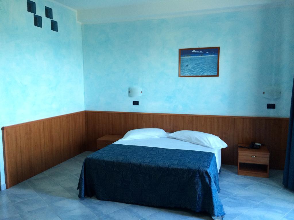 Hotel Milano San Salvo Værelse billede