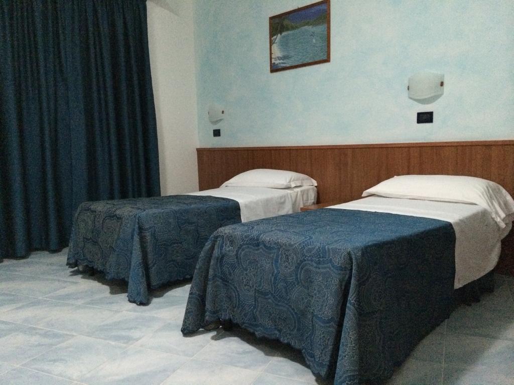 Hotel Milano San Salvo Værelse billede